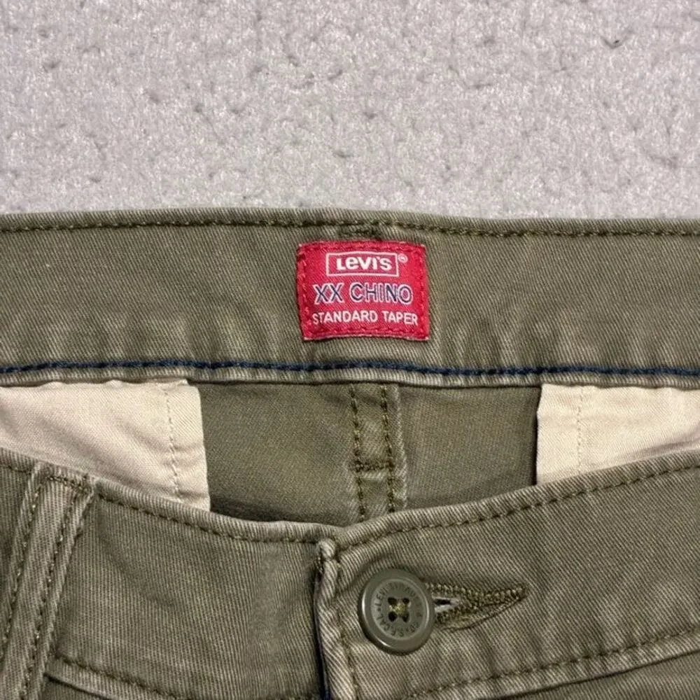 Levi's XX Chino Standard Taper Pants Mens 31x32 Olive Everyday Wear Casual